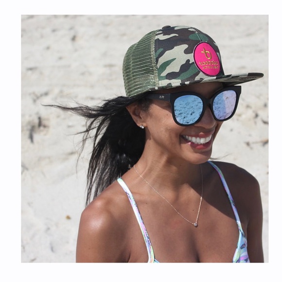 Camo Truckers Hat - Picture 1 of 1